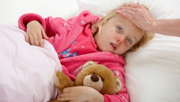 Поради батькам можна гуляти з дитиною при кашлі