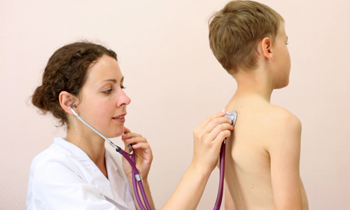 Правостороння і лівостороння прикоренева пневмонія Правостороння і лівостороння прикоренева пневмонія