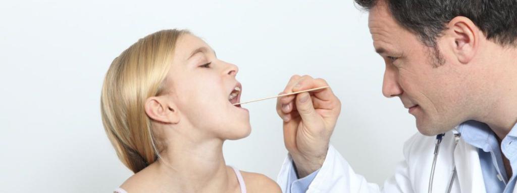 Причини розвитку герпесного фарингіту і способи його лікування