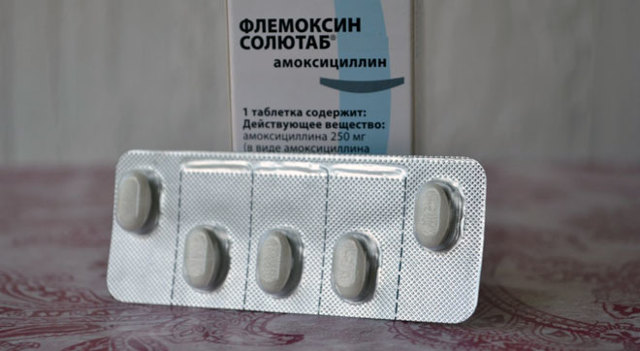 Що краще Флемоксин Солютаб або Амоксицилін у чому різниця і відмінність антибіотиків