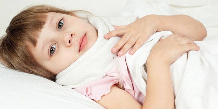 Симптоми і лікування гнійної ангіни у дітей в домашніх умовах