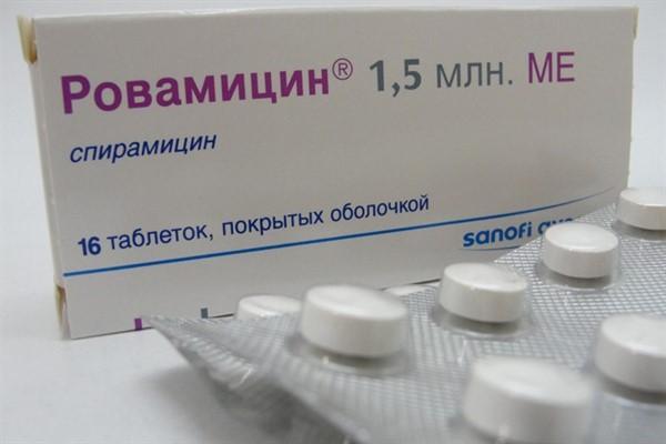 Симптоми ларингіту та ефективне лікування антибіотиками