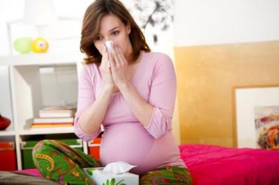 Симптоми та особливості терапії алергічного риніту при вагітності