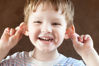 Свербіж у вухах: причини, лікування, народні засоби