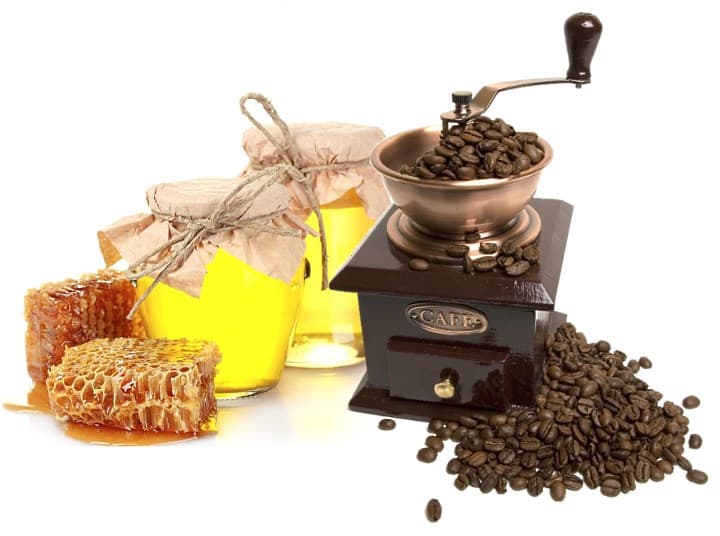 Тонізуючий скраб для тіла з кави і меду