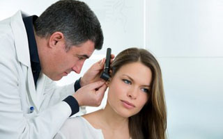 Ускладнення на вуха після лікування застуди. Причини ускладнення у вухах після застуди і способи лікування. Ускладнення на вуха після грипу або застуди