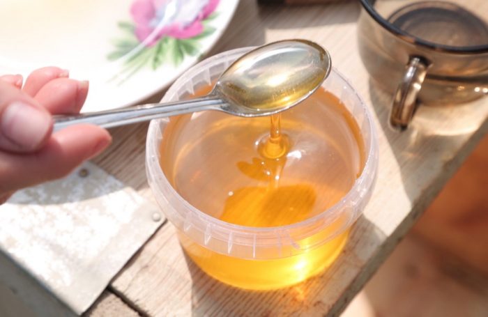 Як розтопити мед в скляній банці