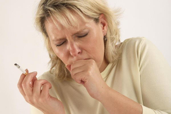 Як з’являється кашель у курця Симптоми та особливості лікування