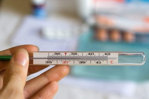 Які жарознижуючі можна давати дітям і в яких випадках це слід робити
