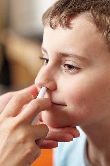 Як зробити складні краплі для носа дитині